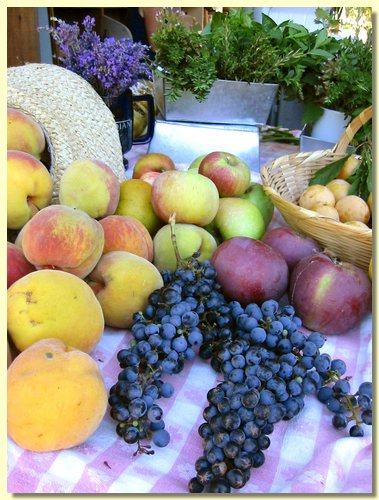 Harvest - Peaches - apples - grapes2.jpg